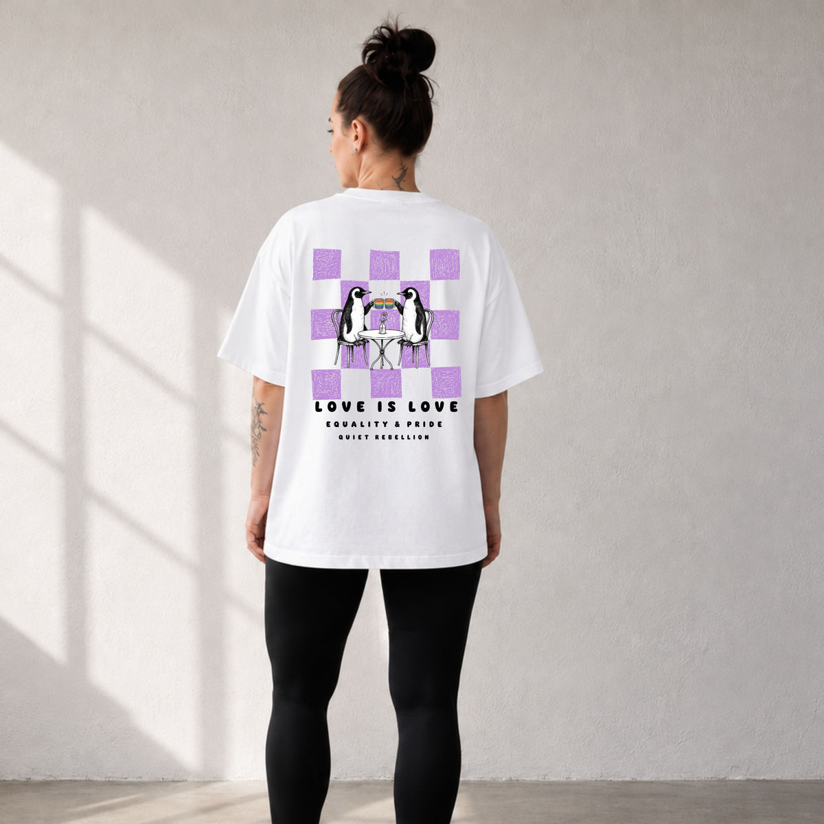 Love is Love - Ladies Oversized T-Shirt / Backprint