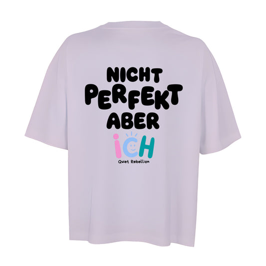     Oversized Shortcut T-Shirt in Lilac mit Statement-Rückendruck „Nicht perfekt, aber ich“