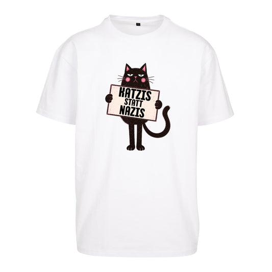     Weißes Oversized Statement Shirt mit „Katzis statt Nazis“-Frontprint und Katzenmotiv