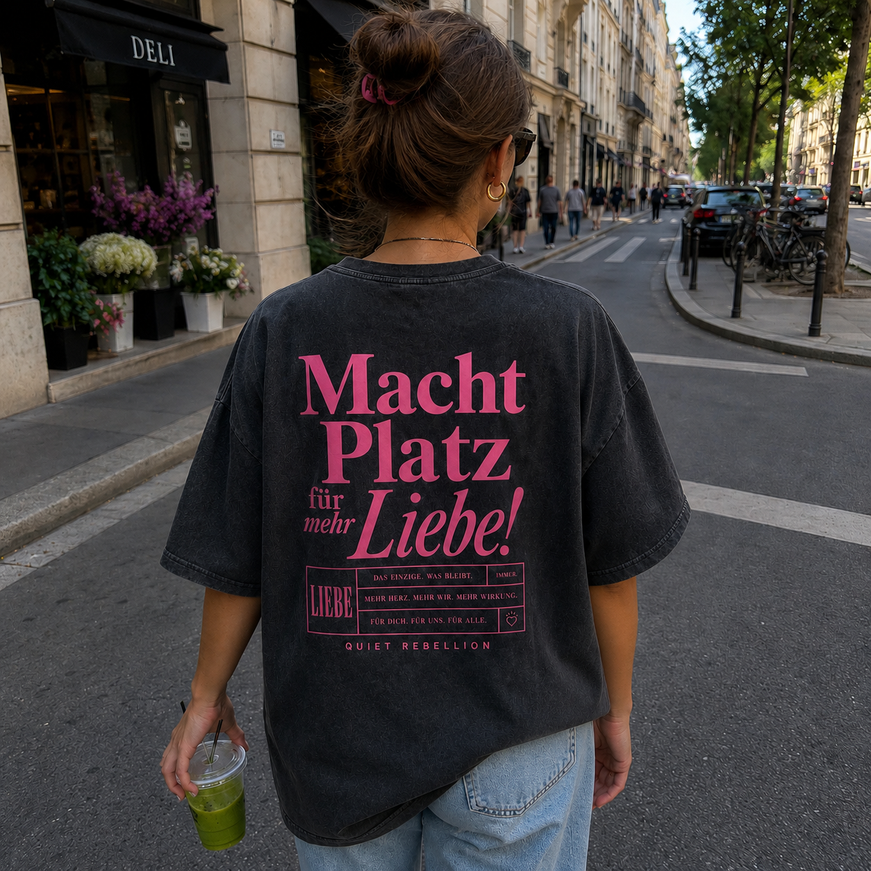 Macht Platz für mehr Liebe - Oversized Statement Shirt